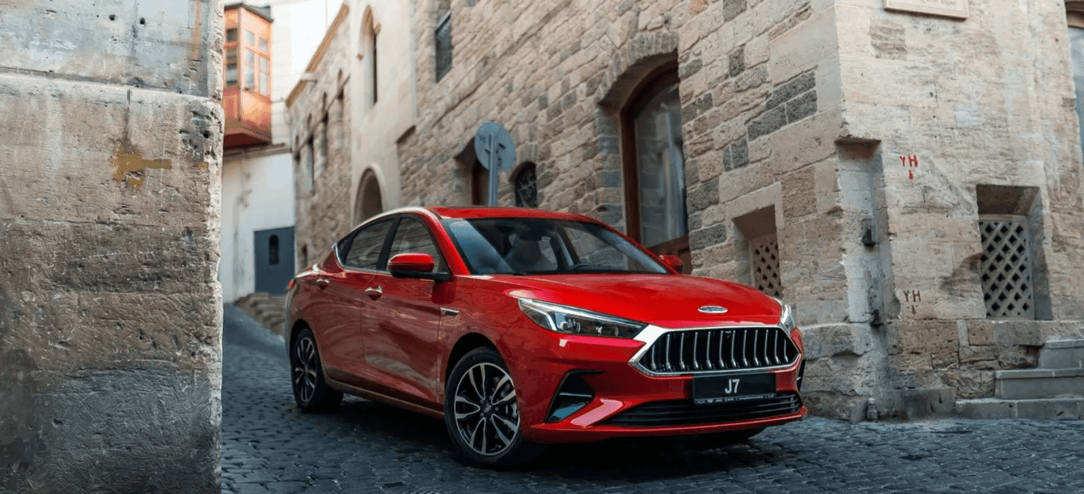 Новый JAC J7 — 

самый элегантный 

лифтбек